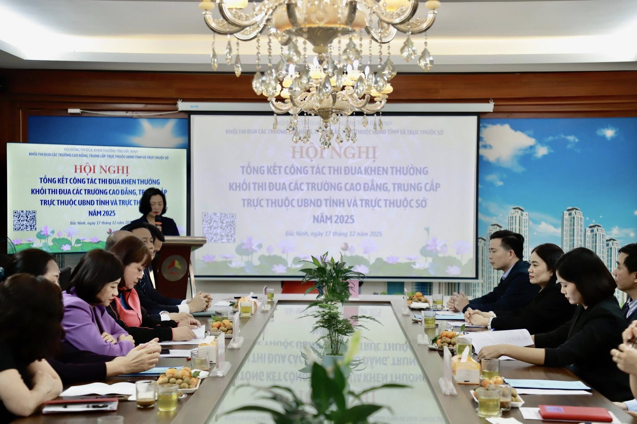 HỘI NGHỊ TỔNG KẾT CÔNG TÁC THI ĐUA KHEN THƯỞNG KHỐI THI ĐUA CÁC TRƯỜNG CAO ĐẲNG, TRUNG CẤP NĂM 2025